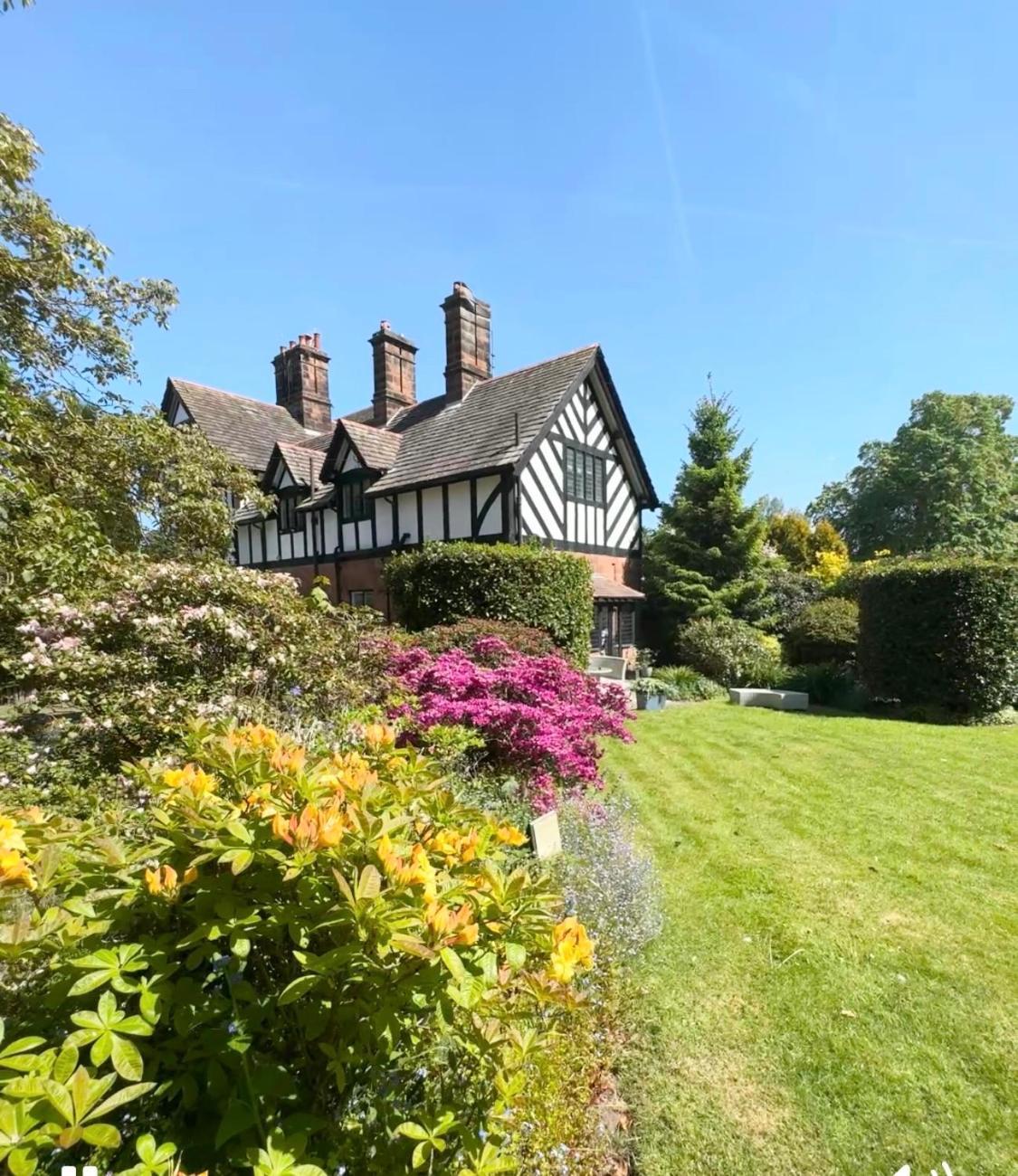 Thornton House Private Country House Thornton Hough Entire House Sleeps 6 Уиррал Экстерьер фото