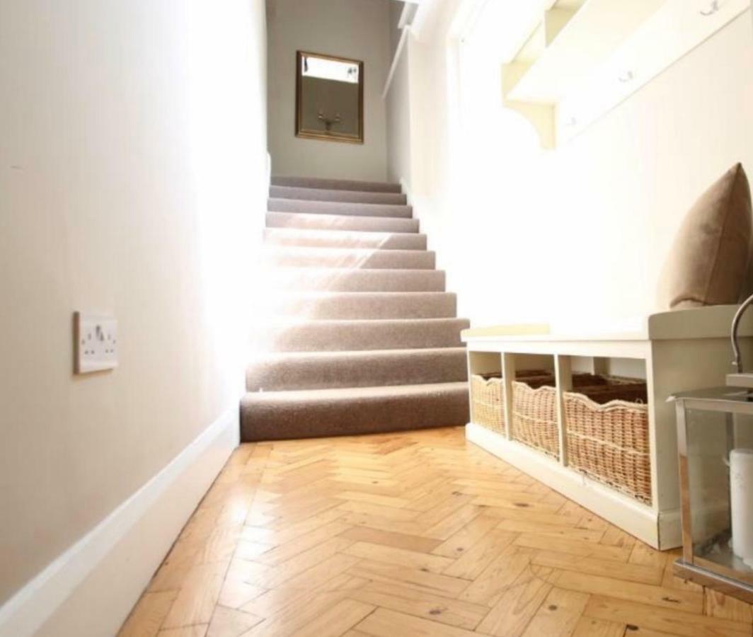 Thornton House Private Country House Thornton Hough Entire House Sleeps 6 Уиррал Экстерьер фото