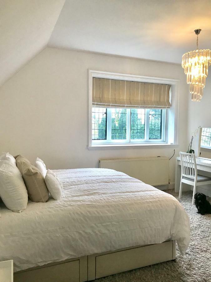 Thornton House Private Country House Thornton Hough Entire House Sleeps 6 Уиррал Экстерьер фото