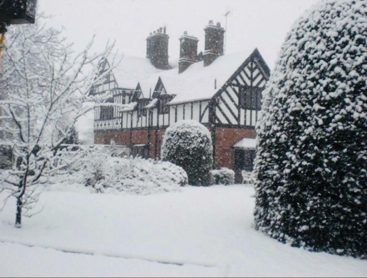 Thornton House Private Country House Thornton Hough Entire House Sleeps 6 Уиррал Экстерьер фото